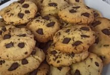 ČOKO “COOKIES” – AMERIČKI KEKSIĆI SA ČOKOLADOM: Gotovi za tren oka!