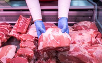 “ZBOG TOGA SAM I DAO OTKAZ” Bivši mesar otkrio sve trikove kako varaju kupce u mesarama – “Šef objekta stavlja sebi bonus u džep”