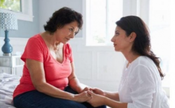 PRVI ZNAK DEMENCIJE SE JAVLJA U USTIMA: Ako ovo osetite hitno se javite LEKARU