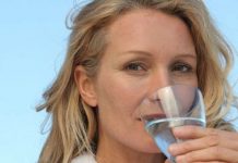 Postoji jedan mineral koji žene u 50-im godinama moraju jesti: usporava starenje i sprječava bolesti – a ova hrana sadrži najviše minerala!