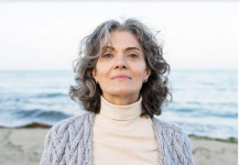 Kako razumjeti kada je žena stara: Jedna stvar koju žena radi otkriva “staru ženu” u njenom srcu