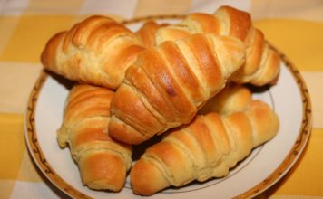 Najbolje domaće kiflice punjene sirom, mekane kao duša