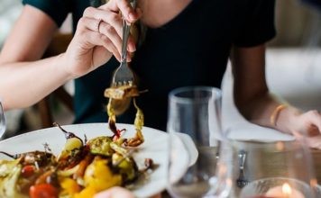 EVO KAKO DA JEDETE SVE I DA SMRŠATE: Treba da uradite samo jednu stvar prije jela, doktor Filgud otkrio caku koja svima pomaže