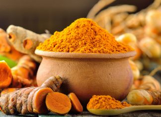 KURKUMA SPRJEČAVA ZGRUŠAVANJE KRVI I SMAJUJE RIZIK OD ŠLOGA: Evo kako se konzumira – OVA GRUPA JE NE SMIJE NI PRIMIRISATI