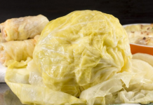 Grkinja konzumirala kiseli kupus svakodnevno dve godine: Iznenadila se rezultatima krvnih testova nakon toga