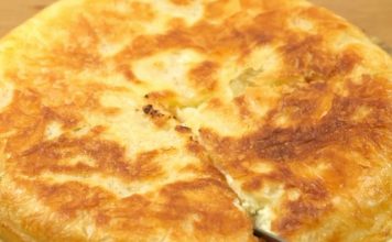 Recept za Sirnicu od Gotovih Kora i to napravljeno u Tavi