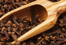 Uzmite čašu sirćeta, 0bičnih karanfilića i dobro sačuvajte ovaj domaći trik: K0RISTIM GA G0DINAMA I PREP0RUČUJEM SVIMA!