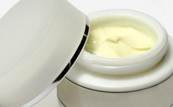 Moja baka mi je rekla zašto svaka žena treba kod kuće da ima MAST od koprive: Čudo za proširene vene, otekline i protiv reume!