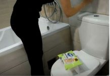 ŽENA SIPALA OVO U VODOKOTLIĆ I IZAZVALA BURU NA INTERNETU: Kupatilo joj miriše mjesecima, a caka nikad prostija