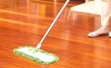 SVEKRVA JOJ JE OTKRILA TAJNU BLISTAVO ČISTOG PARKETA: Kuća miriše predivno zahvaljujući ovom receptu