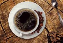 Pripremite se zaprepastiti se rezultatom kada u svoju kavu unesete ACETON – to je iznenađujuće otkriće!