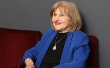 Ima 94 godine, pali cigaru za cigarom, ali zbog jedne stvari je i dalje zdrava: Mira Banjac otkrila tajnu dugovečnosti!