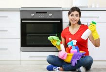Tajna čišćenja vaše pećnice “U SAMO MINUTA.” Čak će i zagorjela mast nestati!