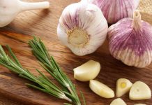 Želite obilan urod velikih glavica češnjaka? Posadite ih u OŽUJKU, a dobivene glavice bit će iznimno velike i robusne kakve dosad niste vidjeli!