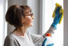 Pomiješajte s vodom i očistite prozore. Čak i pola godine kasnije biće besprekorne i savršeno sjajne!