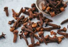 Kupatilo moje svekrve uvek lepo miriše, samo otvori vrata: OVO JE NJENA TAJNA!