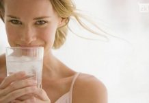 Evo gdje griješimo kada pijemo vodu, zato nam otežava varenje i gojimo se! Evo kako to izbjeći!