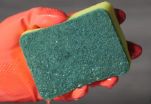 Sunđer ubacite u mikrotalasnu na 30 sekundi: Rezultat će vas oduševiti, radićete to stalno