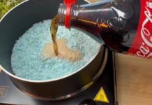 Uzmite običnu koka-kolu, naribajte komad sapuna i neka vam bude pri ruci ovaj kućni trik: KORISTIM GA GODINAMA I PREPORUČAM GA SVIMA!