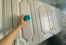 Ljepljiva MAST i nečistoće odmah nestaju. Kuhinjski ormarići ponovo blistaju: Nanijela sam i obrisala – to je to!