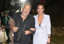 Gladovao, grejao vodu da bi se kupao, pa podigao vilu s crkvom u vrtu: Sad živi u luksuzu s 20 godina mlađom…