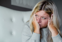 “Kad sam se ranije vratila s putovanja, ušla sam u spavaću sobu i zatekla majku i mog muža u krevetu: Sve je trajalo 22 godine, moju osvetu će pamtiti do groba”