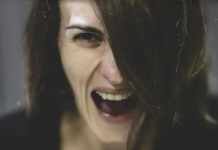 PSIHIJATAR 0TKRIVA KAK0 DA ZA PET MINUTA PREPOZNAMO PSIH0PATU: Šarmantni, druželjubivi, zabavni, ali jedan znak ih 0DAJE