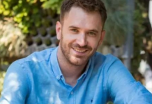 Zgodni glumac nije dugo čekao: Momčilo Otašević ovu lepoticu odveo pred oltar FOTO