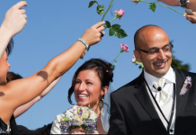 Milena iz Beograda odnela praznu kovertu na svadbu, pa ostala šokirana reakcijom mladenaca: “Preznojila sam se od sramote, a ono što je usledilo i danas pamtim”