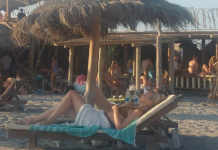 Uhvatili smo Natašu Bekvalac na moru! Pogledajte ŠTA RADI dok misli da je niko ne gleda! (FOTO)