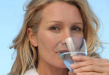 ŽENE U 50-tim MORAJU DA UZIMAJU OVAJ MINERAL Usporava starenje, sprečava bolest a u određenoj hrani ga imanajviše!