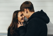 Devet fizičkih znakova koji pokazuju da je žena zainteresovana za vas