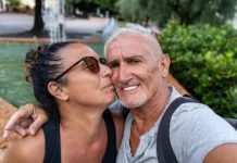 Moja žena Milena bila je zapuštena, stalno je nosila šerpe i pelene po rukama, pa sam našao ljubavnicu: Kad sam video suprugu u krevetu gorko sam se pokajao