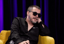 Popularni pjevač skinuo gaće na babinoj sahrani? Neviđeni skandal na groblju, okrenuo zadnjicu rođacima i sve ih izvrijeđao