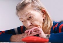 Vera je 20 godina dobijala pisma od mrtvog sina: Kad je saznala ko stoji iza toga – bila je preneražena “Toj osobi je najviše verovala”