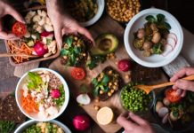 Čim napunite 50 godina, na ovu hranu zaboravite: Zbog nje se hormoni uzbune, telo se goji, a mozak propada