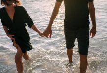 Ljudi koji vole nositi crnu odjeću imaju ovih 6 osobina (br. 4 će vas oduševiti)