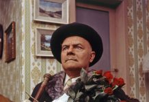 Njegova supruga bila je naša poznata glumica, a njegova ćerka je genijalna umetnica: Kako je Mića Tomić slučajno postao glumac