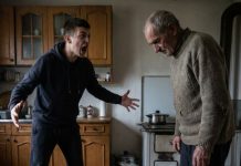 Deda je dao novac za svoju sahranu da spasi komšijino dete od bolesti: Selo mu se smejalo što nema ni za hleb, sve dok nije stigla kolona luksuznih vozila pred njegovu straćaru.