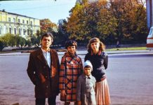 Rođen sam 1970. godine: Moj otac je oženio moju majku kako bi prikrio da je gej