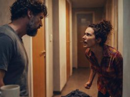 Dovukla sam se kući nakon dvanaestosatne smjene, noge mi otpadaju, a ti zahtijevaš da sada stanem za štednjak i pržim ti kotlete.