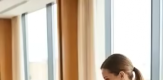 Kćerka najmoćnijeg čovjeka u gradu nikada nije progovorila – sve dok nije uprla prstom u konobaricu i izgovorila jednu jedinu riječ: „Mama.“ „Spusti pogled. Ne bulji.“ Menadžer luksuznog restorana u Beogradu šapnuo je Jeleni dok joj je ruka drhtala nad bokalom vode. „Samo sipaj i skloni se.“