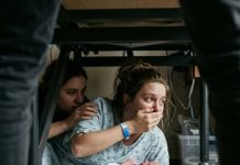 Kada Je Moj Muž Umro, Moji Roditelji Su Me Ignorirali—Zatim Su Se Vratili Po Polovicu Nasljedstva Dok Im Moja Kći Nije Predala Istinu