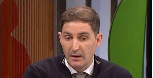 SAVETI DR ČUBRILA ZA BRZO PRAŽNJENJE CREVA: “Pred spavanje pojedite ovu voćku i ona će očistiti creva kao buldožer”