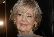 Vjenčanica Lepe Lukić hit je i za današnje standarde, pogledajte samo: Isplivala jedina fotografija vjenčanja pjevačice sa suprugom kojeg je uhvatila u preljubi