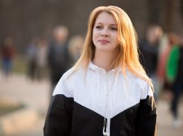 VODOLIJE, PUN MJESEC U OVNU 26. SEPTEMBRA DONOSI VELIKI PREOKRET: Ljubav i novac dolaze u prvi plan, a jedna odluka mijenja vaš naredni period!